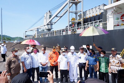 Awal Tahun 2022, Kementan Fasilitasi Ekspor Puluhan Ribu Ton Cangkang Sawit Sulbar Tujuan Jepang