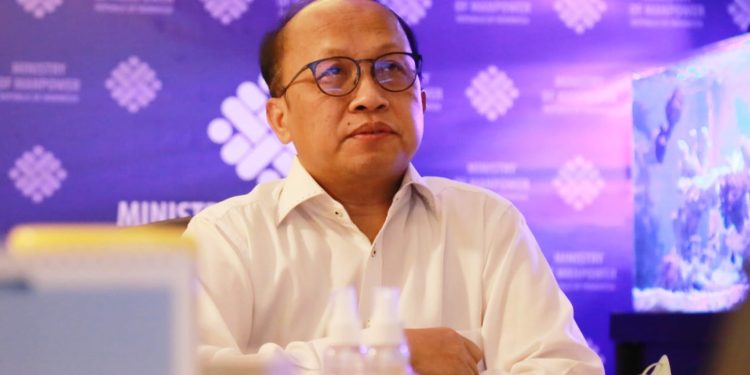 Sekjen Kemnaker: Langkah Penting Konsultasi Tripartit Melalui Komunikasi dengan Pekerja dan Pengusaha