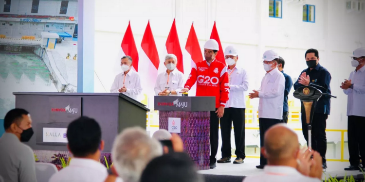 Presiden Joko Widodo Resmikan PLTA di Kabupaten Poso