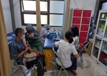 Marinir Laksanakan Perbantuan Vaksinasi