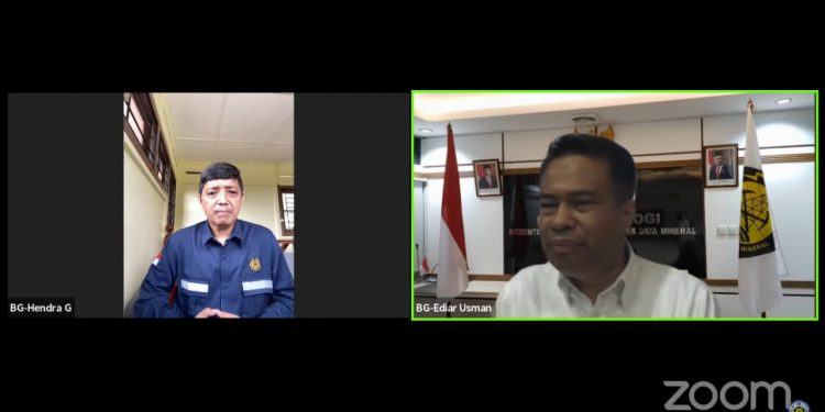 Badan Geologi Kementerian ESDM Naikkan Status Gunung Anak Krakatau Menjadi Level III